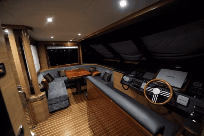 Яхта Majesty (75 футов) — изображение 2