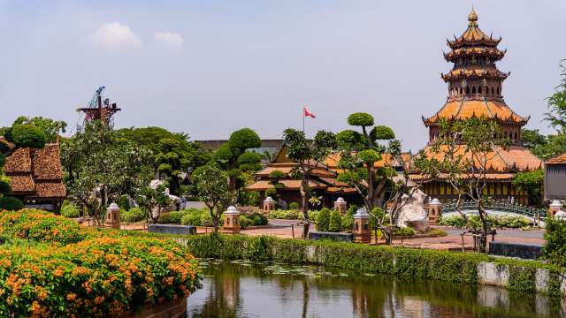 «Назад в будущее» город миниатюр - Kép 2