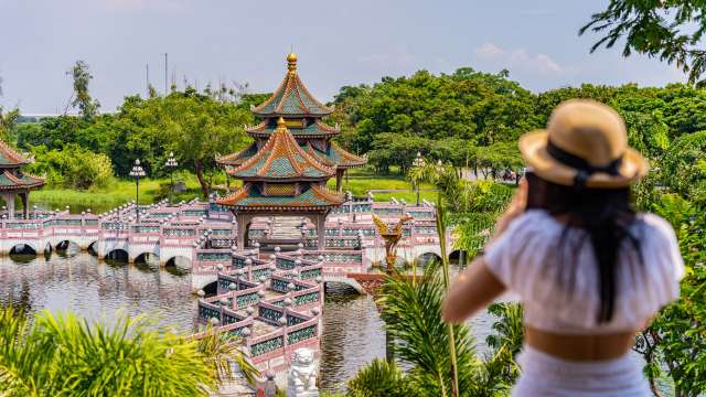 «Назад в будущее» город миниатюр - Kép 4