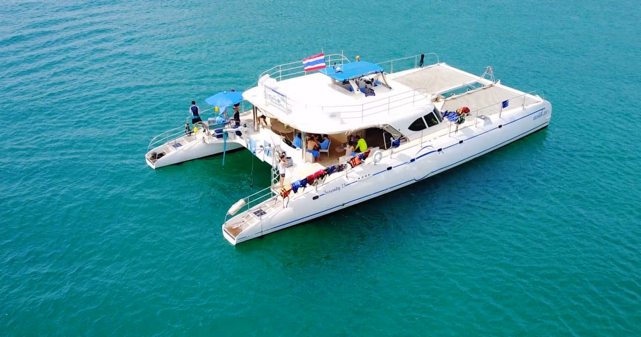 На яхте-катамаране SERENITY Вокруг Ко Пханган / Самуи / Ангтонг — изображение 3