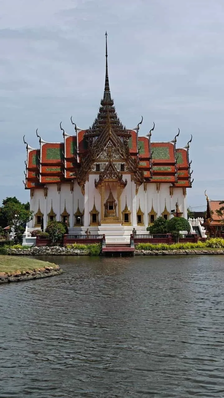 «Назад в будущее» город миниатюр - Kép 9