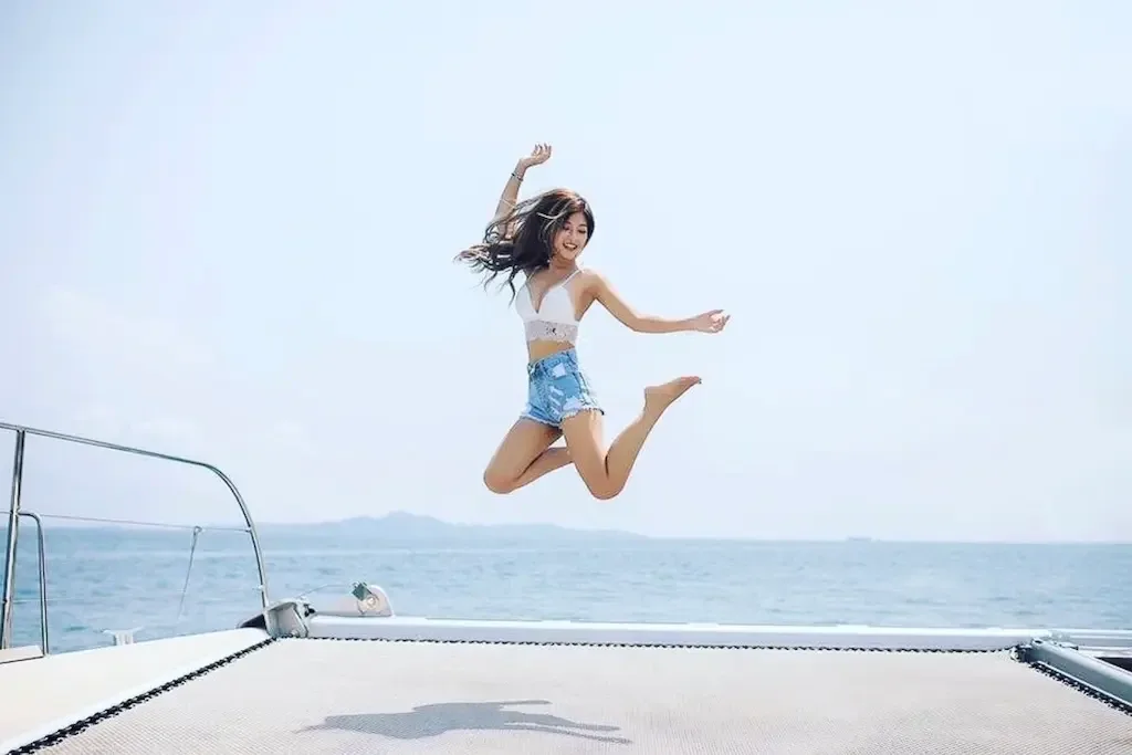 8-часовая прогулка вокруг острова Панган на катамаране Serenity — изображение 5