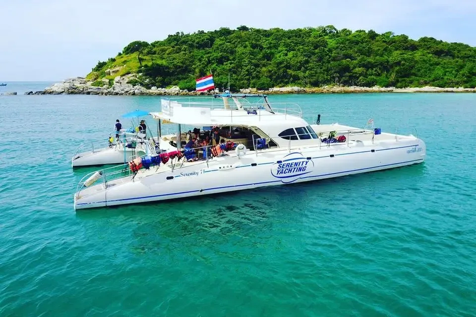 8-часовая прогулка вокруг острова Панган на катамаране Serenity