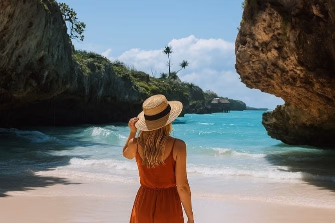 Инста пляж Мтенде, Лес Джозани и пещера Салаам Кейв