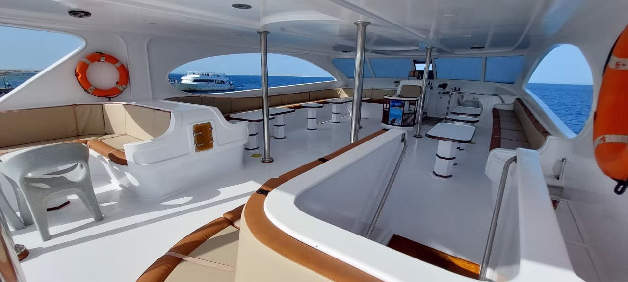 Яхта Royal Pool (до 25 человек) — изображение 13
