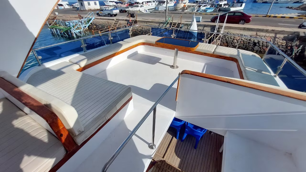 Яхта Lina (до 16 человек) — изображение 6