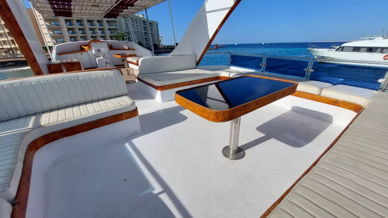 Яхта Lina (до 16 человек) — изображение 3